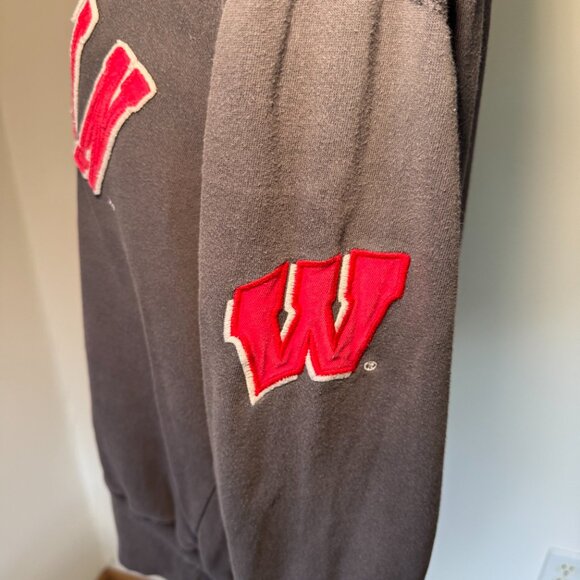 Campus Heritage University of Wisconsin Grey and Red Collared Sweatshirt - Picture 6 of 10